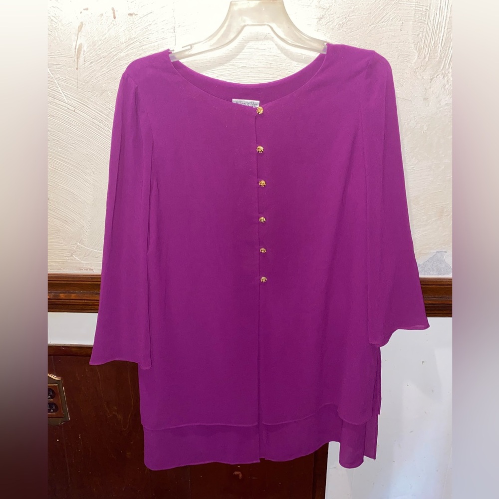 Women’s blouse